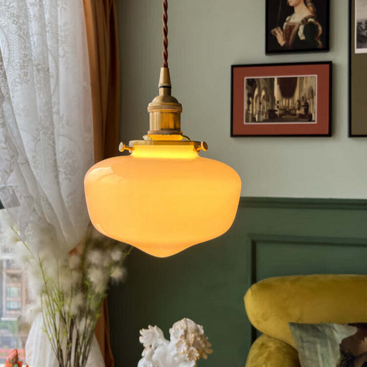 RetroLuxe – Elegant pendellampa med klassisk industriell charm