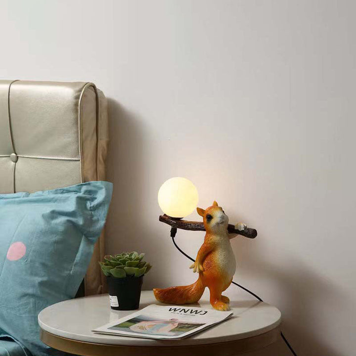 Carvallo Glow - Charmig ekorr-lampa för att lysa upp ditt hem