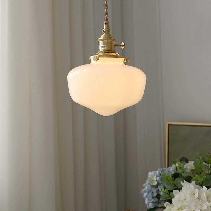 RetroLuxe – Elegant pendellampa med klassisk industriell charm