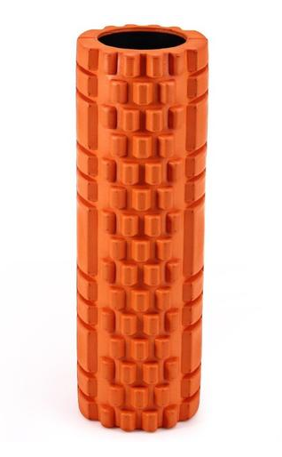 Lila foam roller med rutmönster