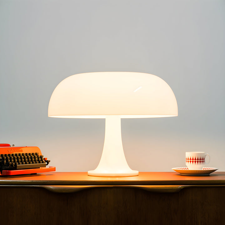 FormLine Bordslampa – Bauhaus Inspirerad Svamplampa