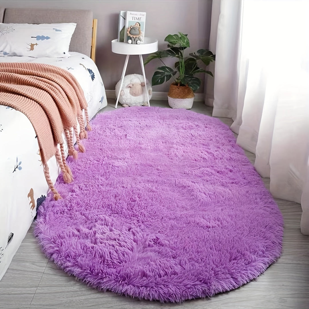 Plush Oval Rug – Mjuk och stilren matta för sovrum och vardagsrumsdekoration