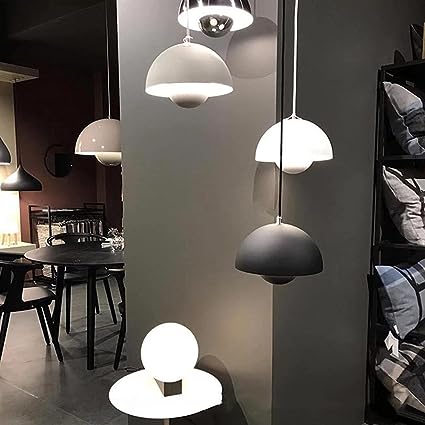 Nordisk Macaron 1-Ljuskälla Halvcirkeldom Pendellampa Lightz