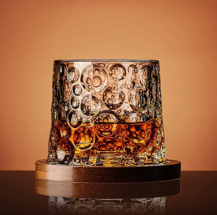 Carvallo - Premium whiskyglas med invecklad snurrande bas för en unik upplevelse