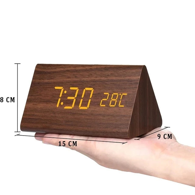 EcoLED Clock - Digitalt trälarm med röststyrning