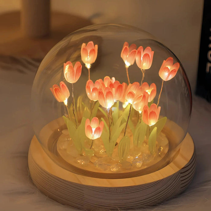 Graceful Tulip Ljus Under Glasdome för Lugnande Atmosfär