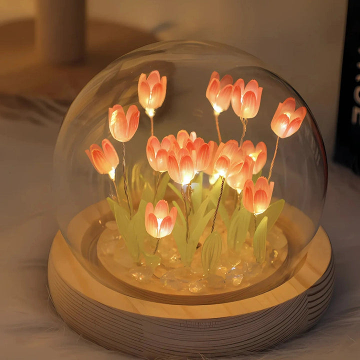 Graceful Tulip Ljus Under Glasdome för Lugnande Atmosfär