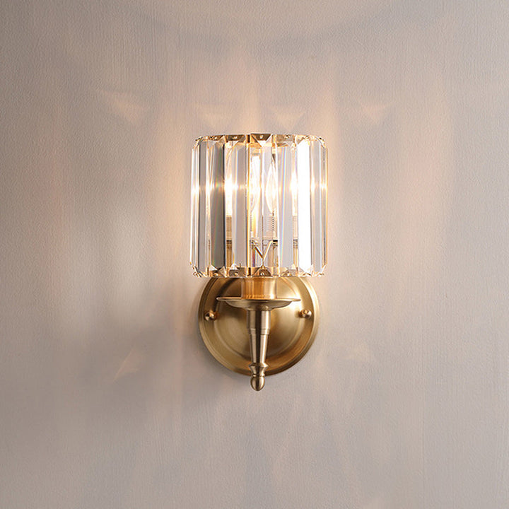 Lyxig Kristall Liten Vägglampa | Mässing &amp; Kristall | 5.9″ B × 11.8″ H | Brick by Brick