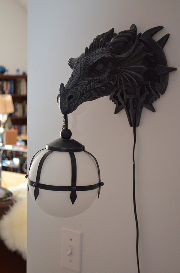 Royallure Dragon Head Wall Mount Hanging Lamp - 18 cm Unik Fantasi Dekor