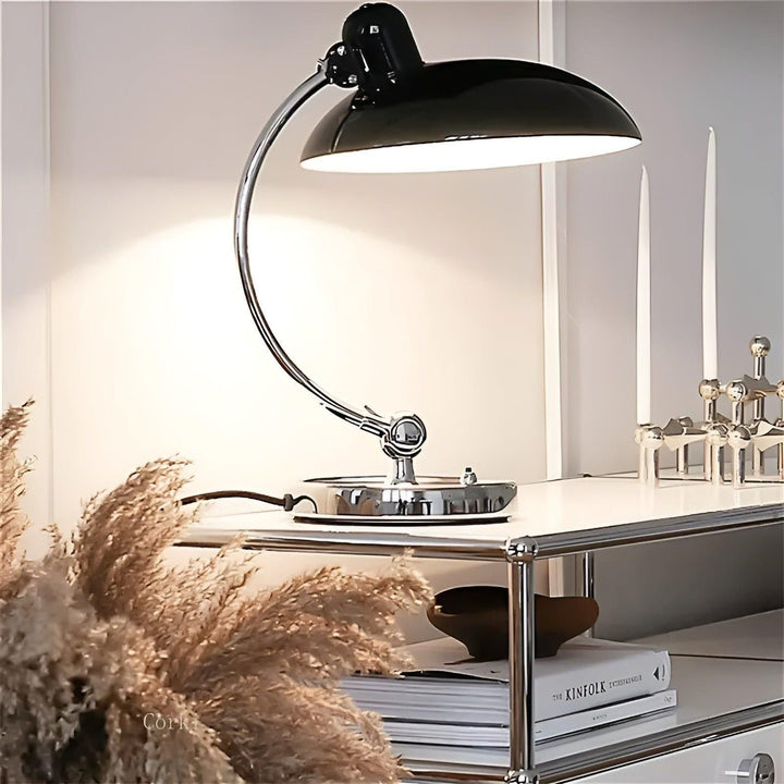 Skrivbordslampa i skandinavisk stil – Minimalistisk och mysig sängbelysning