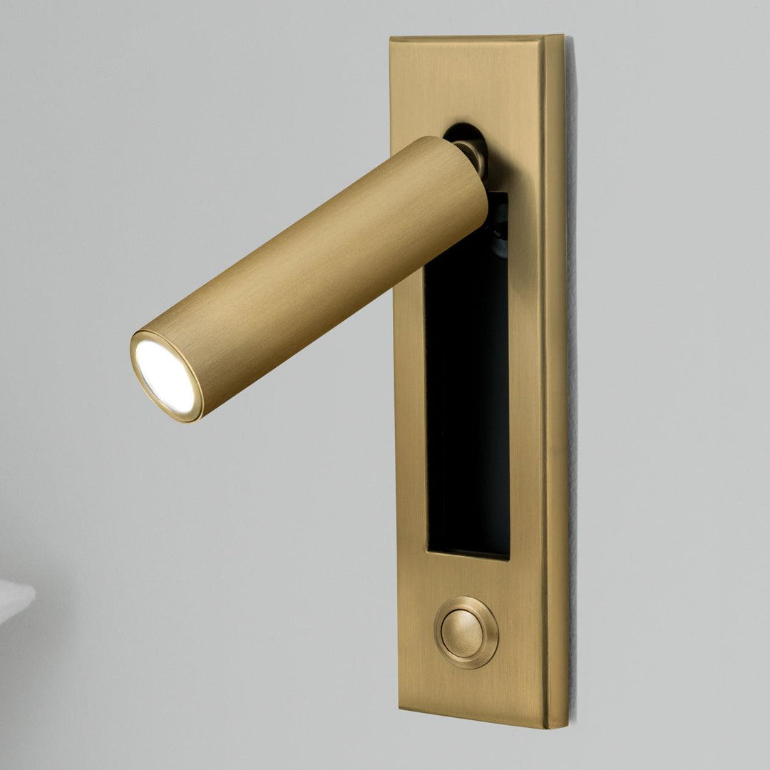 Modern inbyggd sänglampa med LED-ljus