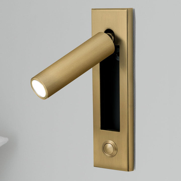 Modern inbyggd sänglampa med LED-ljus