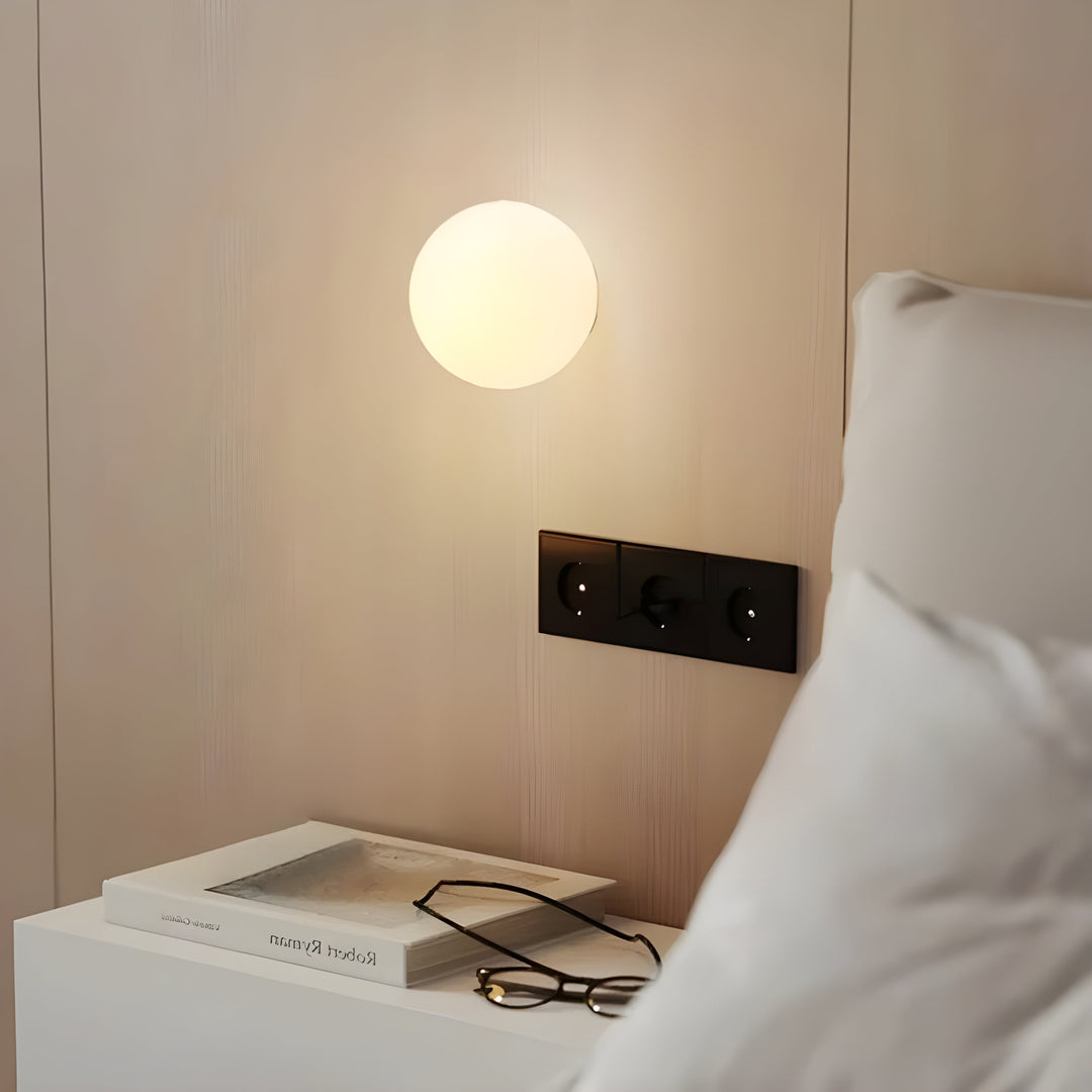 Rund Glas Vägglampa – Modern LED Lampa för Vardagsrum eller Hall