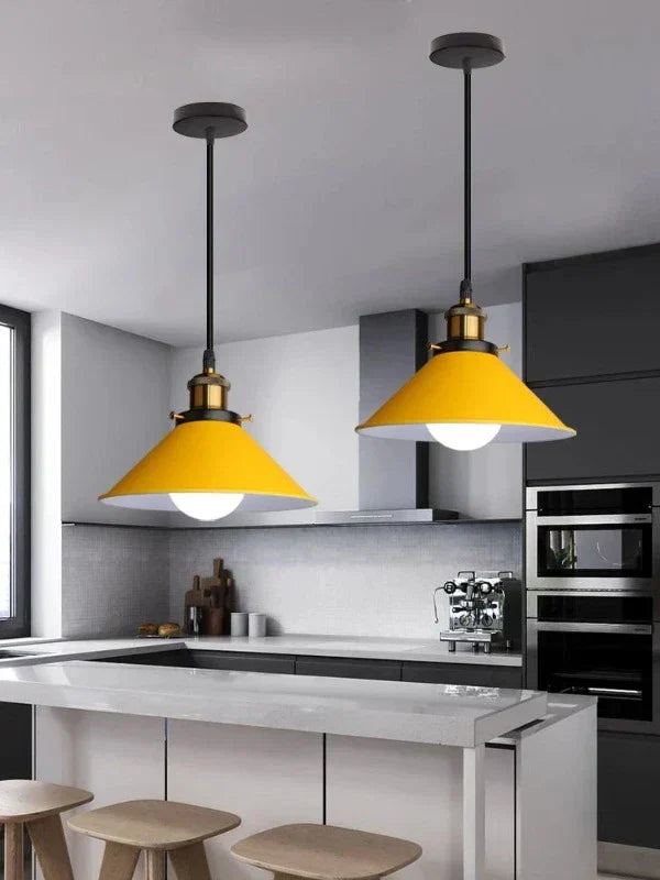 Industriell Elegans - LED Horn Hänglampa