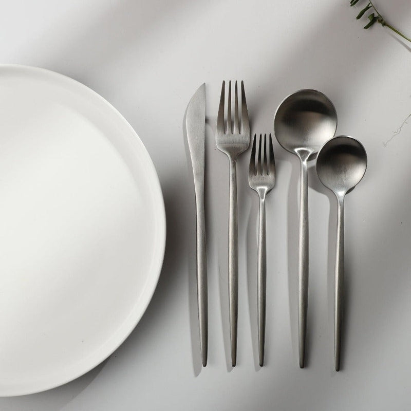 Elegant bestickset – Högkvalitativ design för vardag och speciella tillfällen