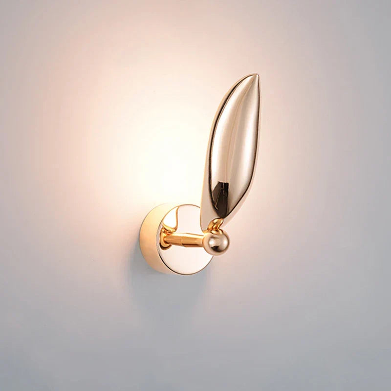 GoldenHorizon – Elegant vägglampa i form av en mås