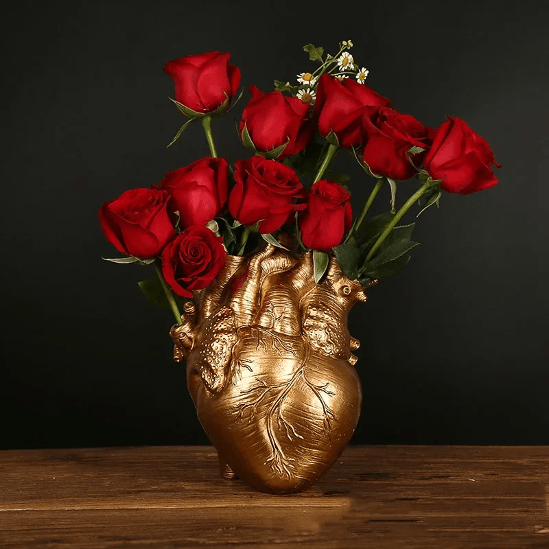 Anatomisk hjärtformad vas för färska eller torkade blommor