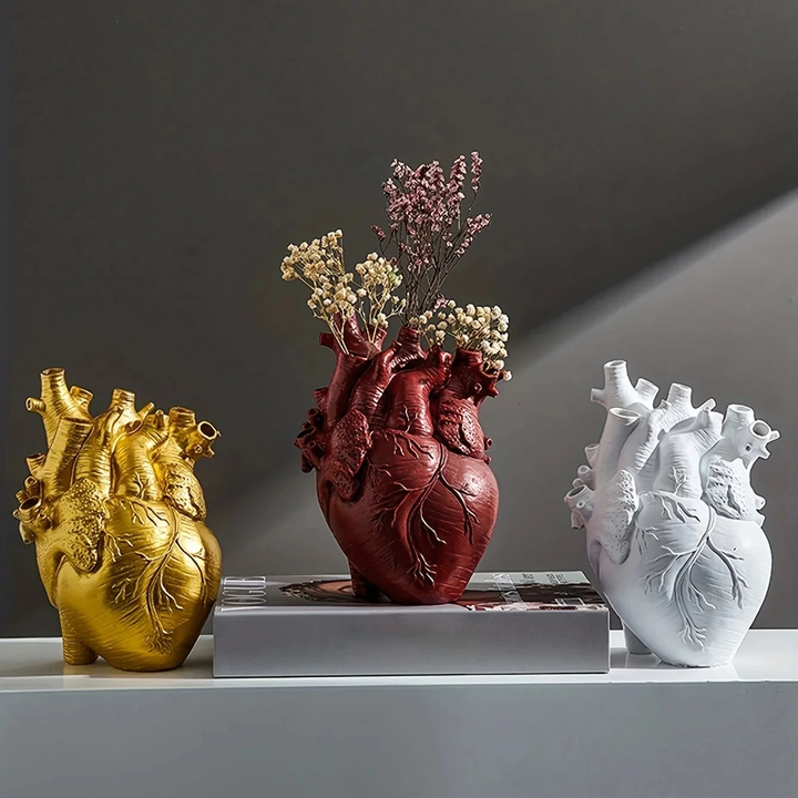 Anatomisk hjärtformad vas för färska eller torkade blommor