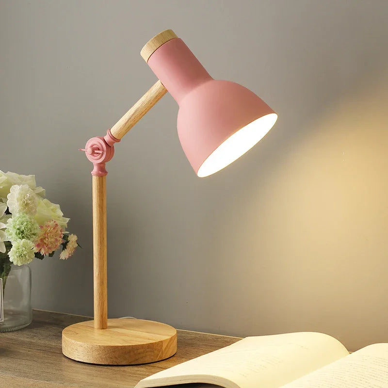 Färgglad nordisk stil trä bordslampa för heminredning