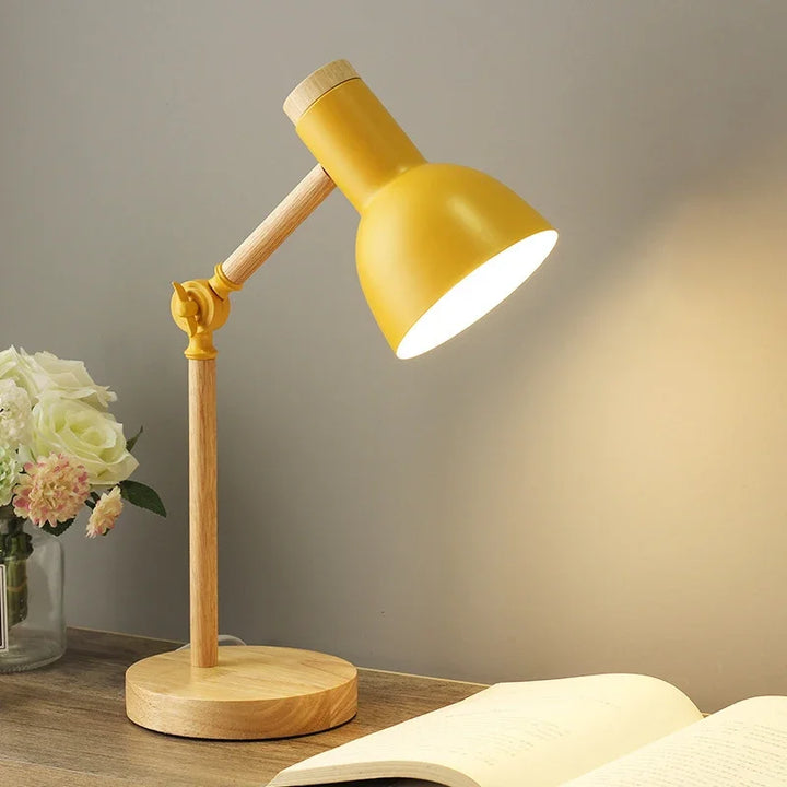 Färgglad nordisk stil trä bordslampa för heminredning