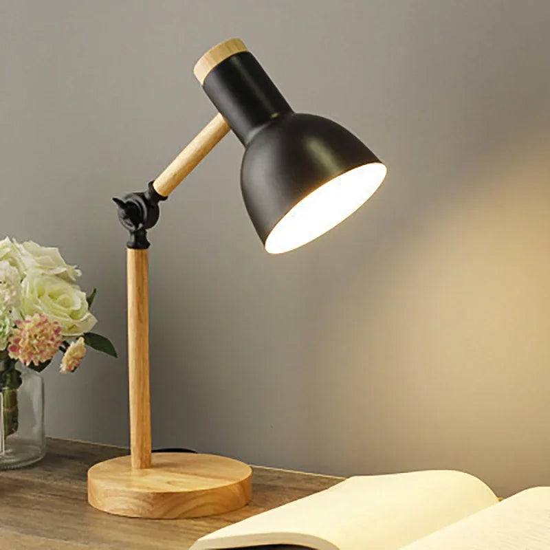 Färgglad nordisk stil trä bordslampa för heminredning