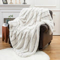 Plush Faux Fur Blanket – Elegant och Mysig Heminredning