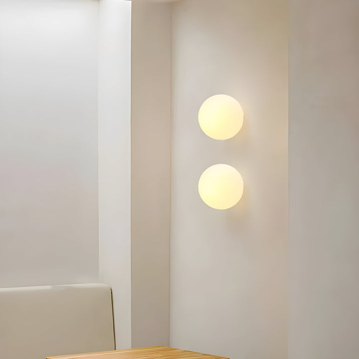 Rund Glas Vägglampa – Modern LED Lampa för Vardagsrum eller Hall