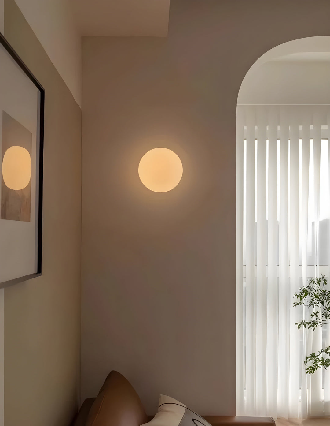 Rund Glas Vägglampa – Modern LED Lampa för Vardagsrum eller Hall