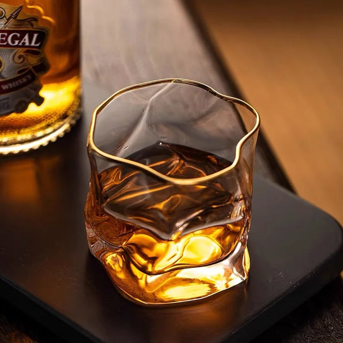 Carvallo – Lyxiga Texturerade Whiskyglas för en Raffinerad Whiskyupplevelse