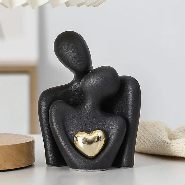 Carvallo – Elegant Minimalist Skulptur med Gyllene Hjärta