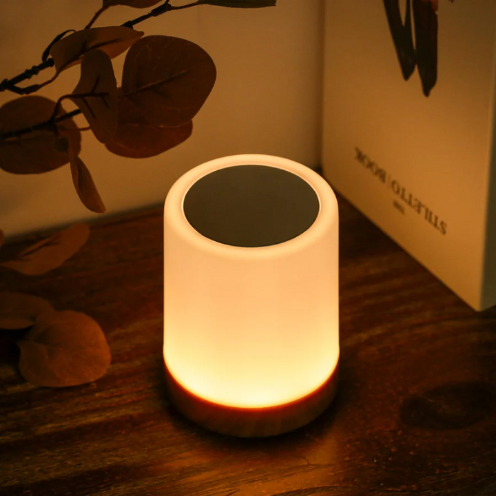 Dimbar LED nattljus med modern design och färgbyte