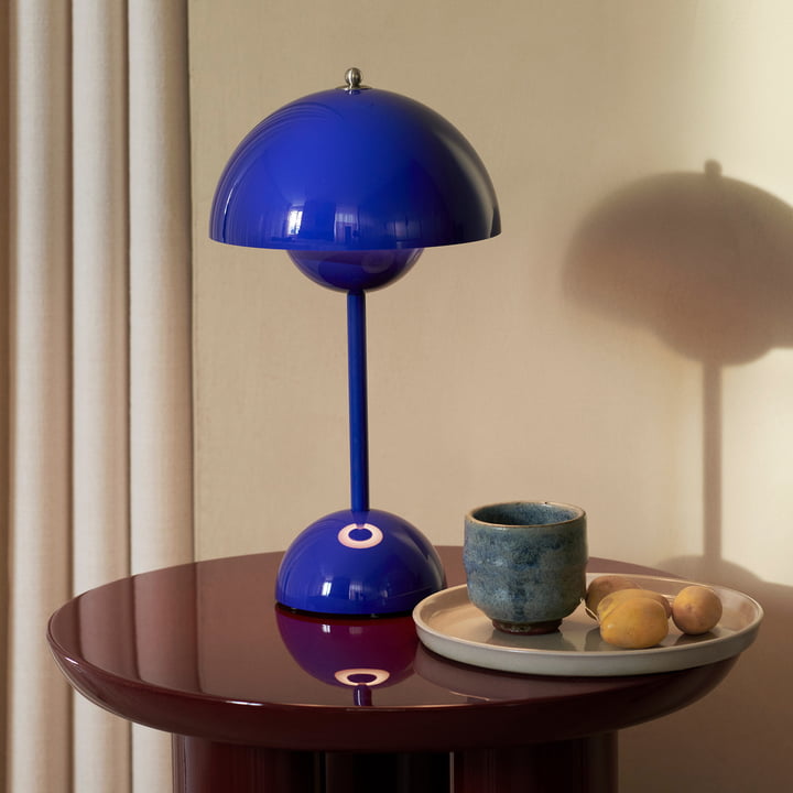 LunarGlow - LED-bordslampa för en ambient interiör