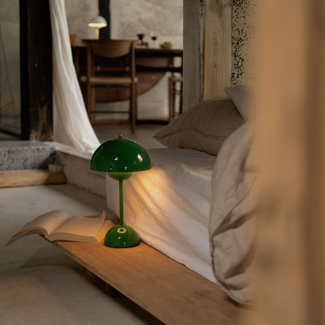 LunarGlow - LED-bordslampa för en ambient interiör