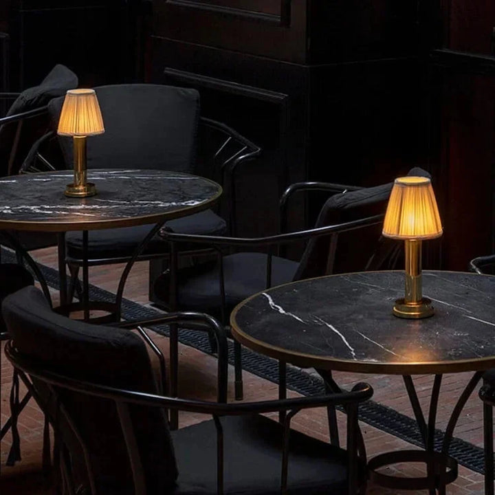 Elegant sladdlös LED Silk Touch bordslampa – modern elegans