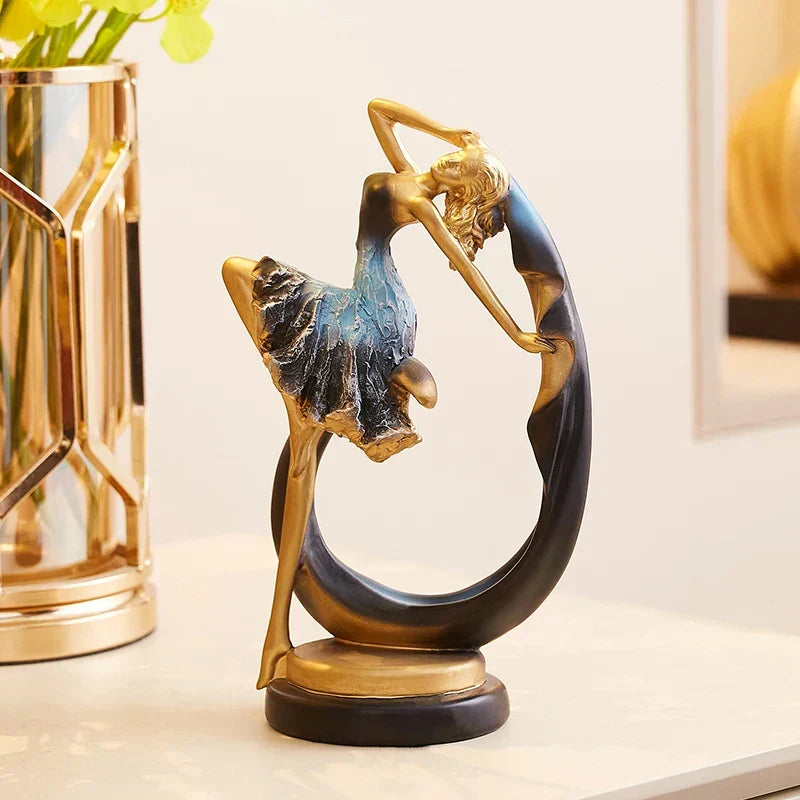 Caran d’Artis | Kreativ Dansande Flicka Skulptur för Elegant Heminredning