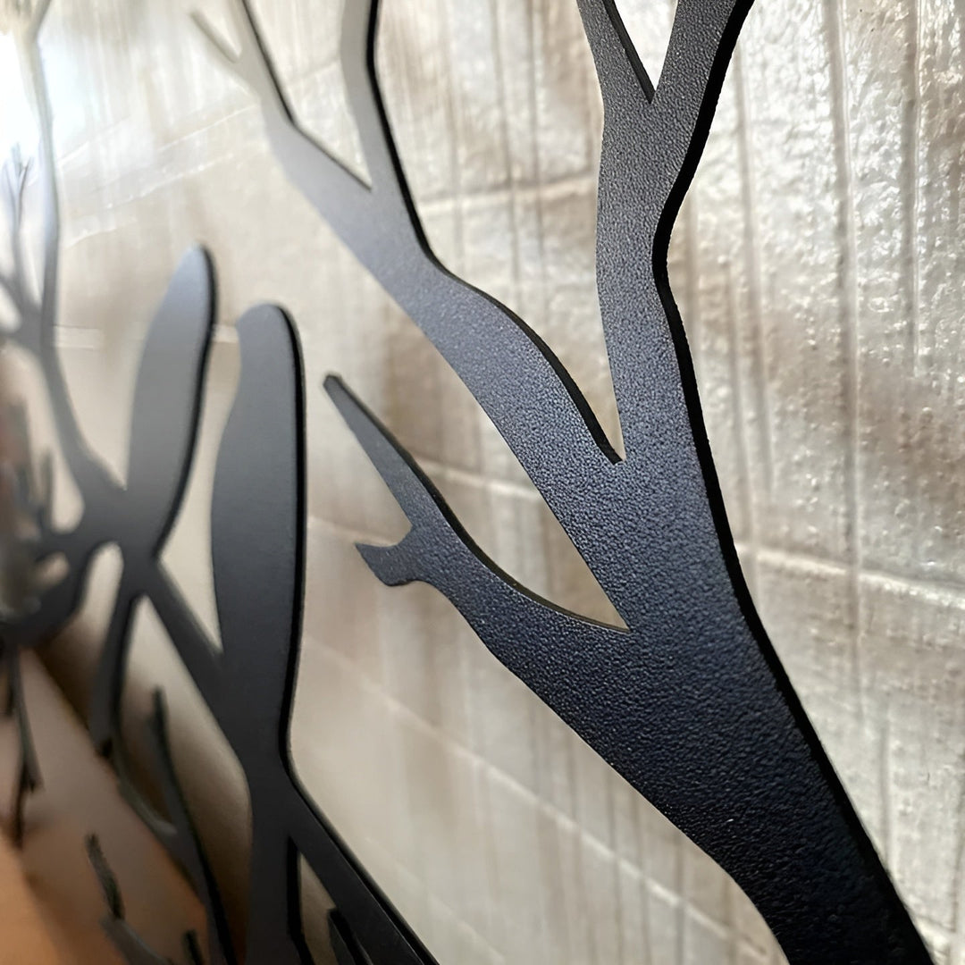 Metallväggdekor med fåglar på gren – Modernt &amp; Klassisk design för hemmet