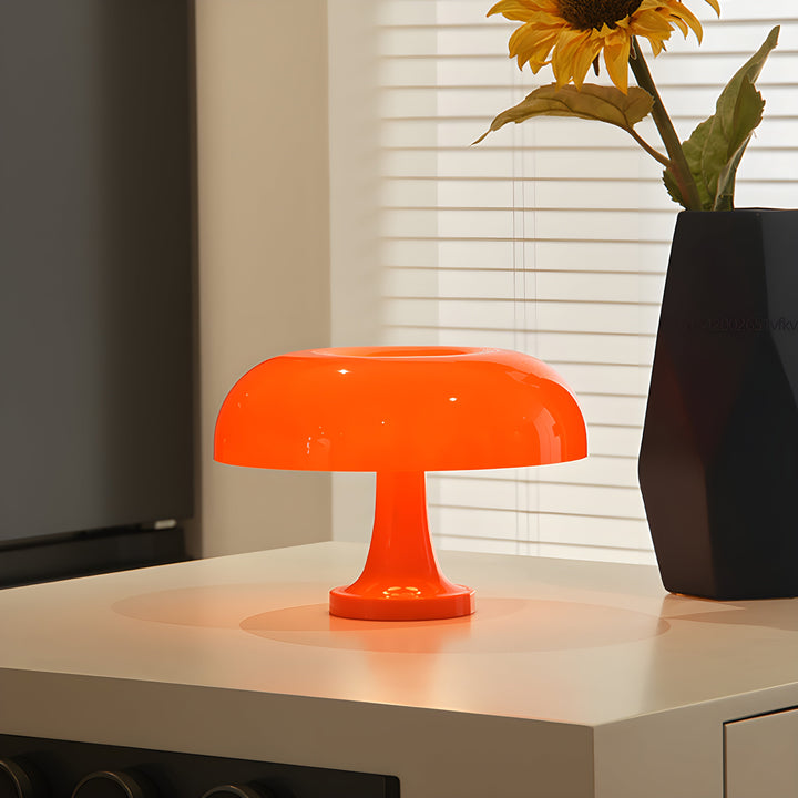 FormLine Bordslampa – Bauhaus Inspirerad Svamplampa