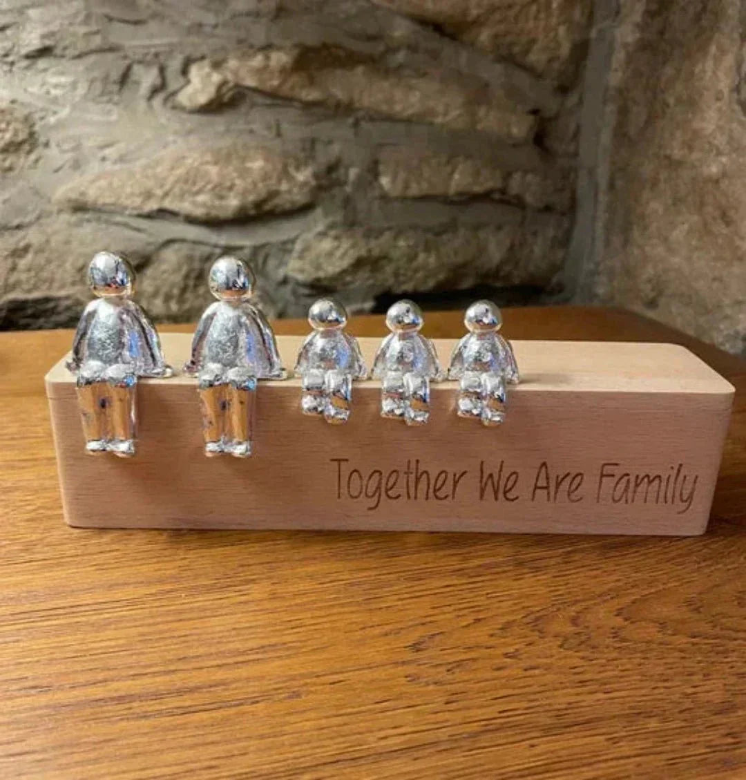 Skulptur av den Eviga Familjen | Symbolik av Kärlek och Bindning