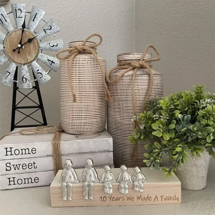 Carvallo – Elegant Familjeskulptur med Tidlös Betydelse