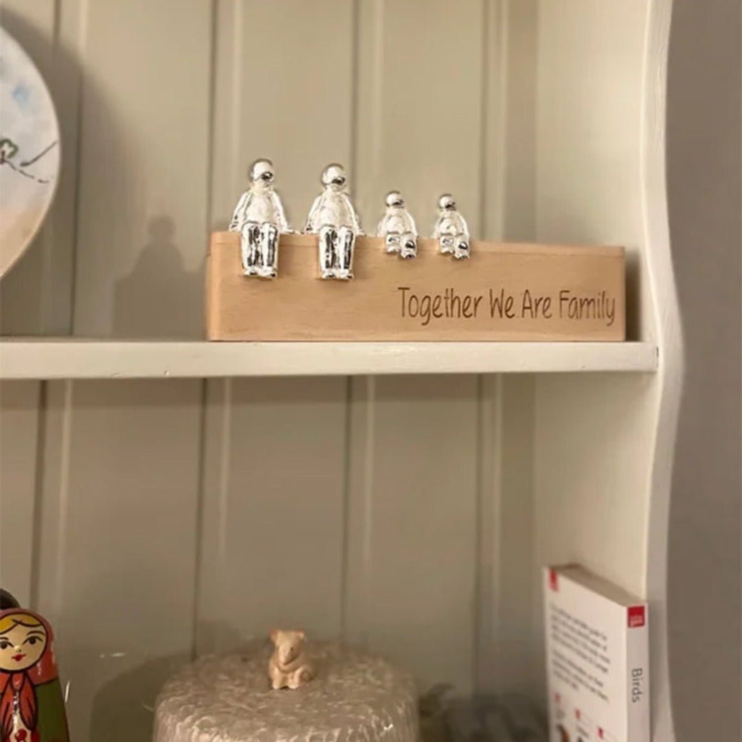 Skulptur av den Eviga Familjen | Symbolik av Kärlek och Bindning