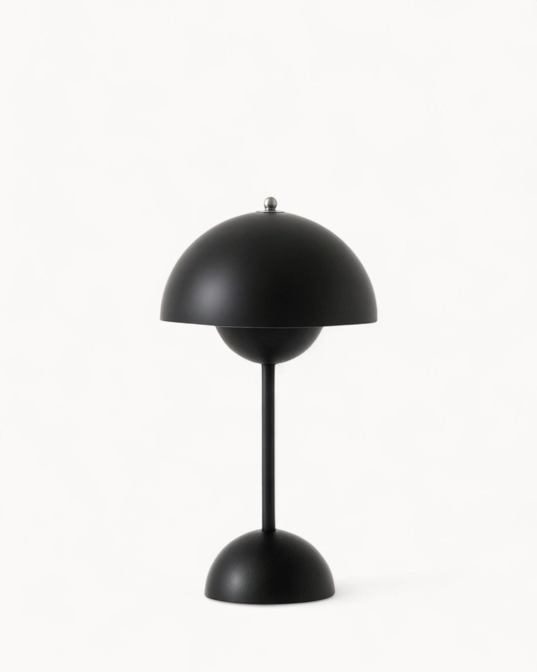 Carvallo – LED Bordslampa Skandinavisk Design, Dimbar och Hållbar i Metall