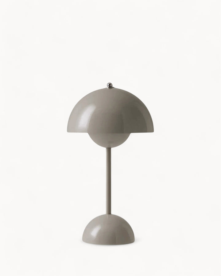 Carvallo – LED Bordslampa Skandinavisk Design, Dimbar och Hållbar i Metall