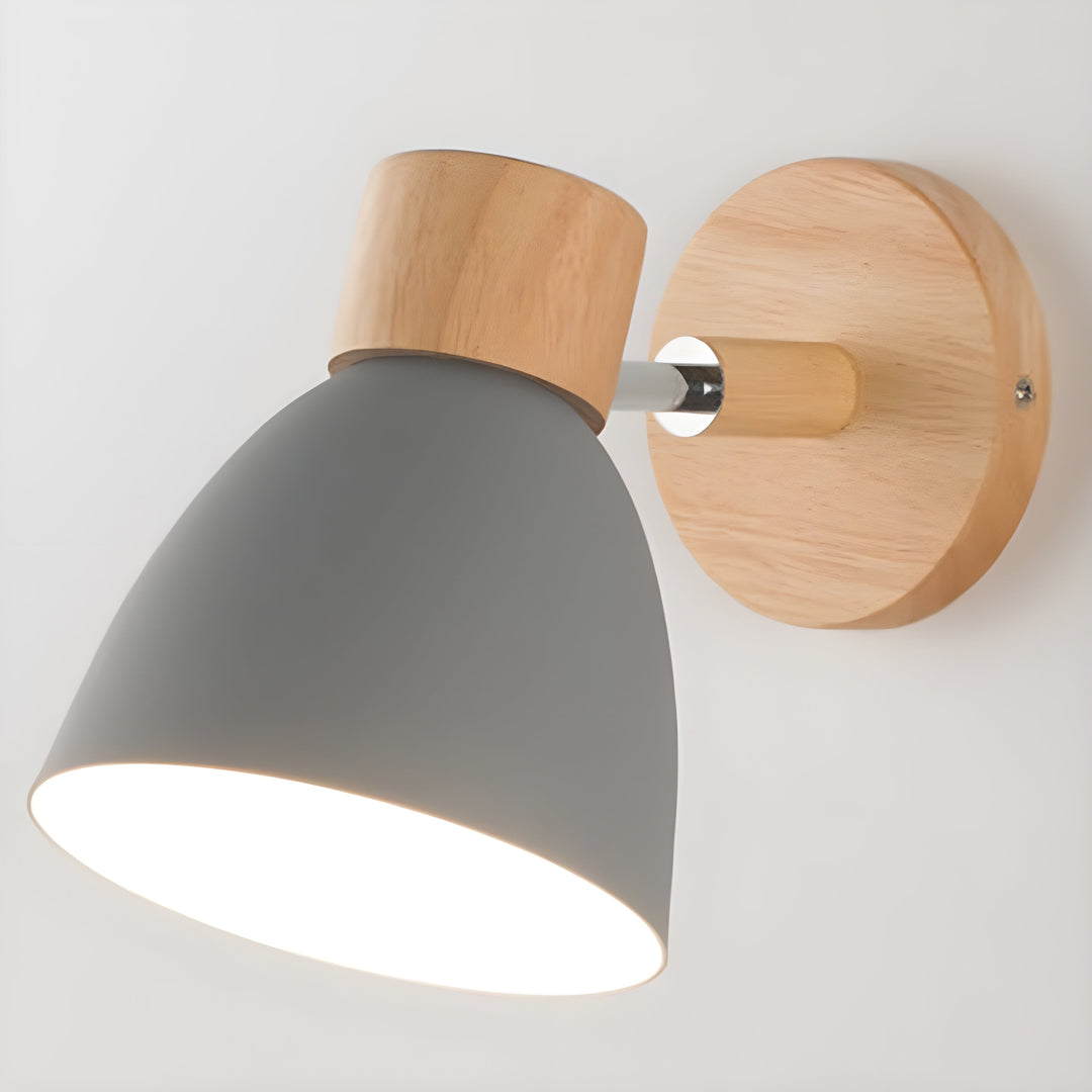 Nordisk Träväggslampa | Kompakt E27-lampa med strömbrytare | Naturligt trä