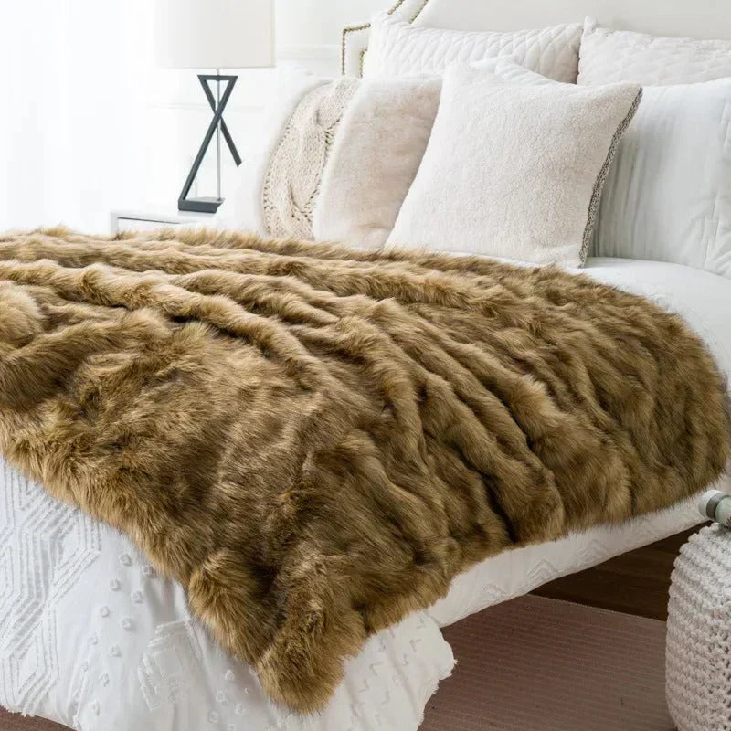 Plush Faux Fur Blanket – Elegant och Mysig Heminredning
