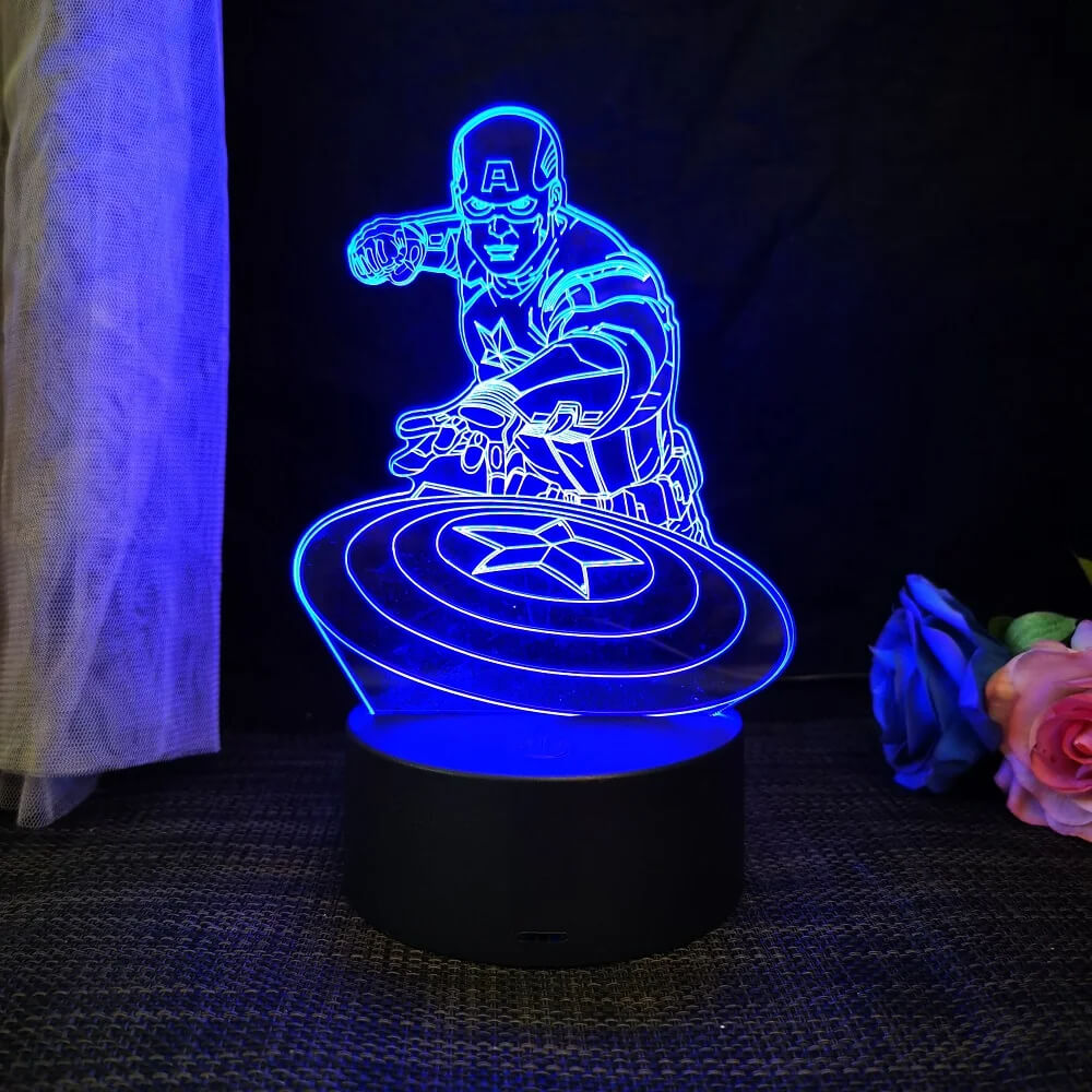 3D Superhjälte LED Nattlampa med Fjärrkontroll | 16 Färger &amp; Touch – USB &amp; Batteridriven Akryllampa för Barn &amp; Gamingrum
