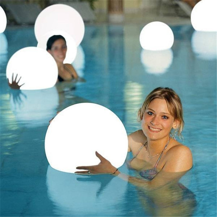 ShineSphere - Uppladdningsbara LED-lampor för utomhusmys