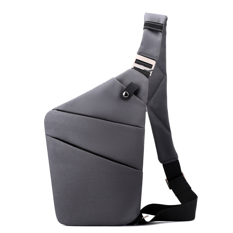 Crossbody-väska med stöldskyddande rese-design