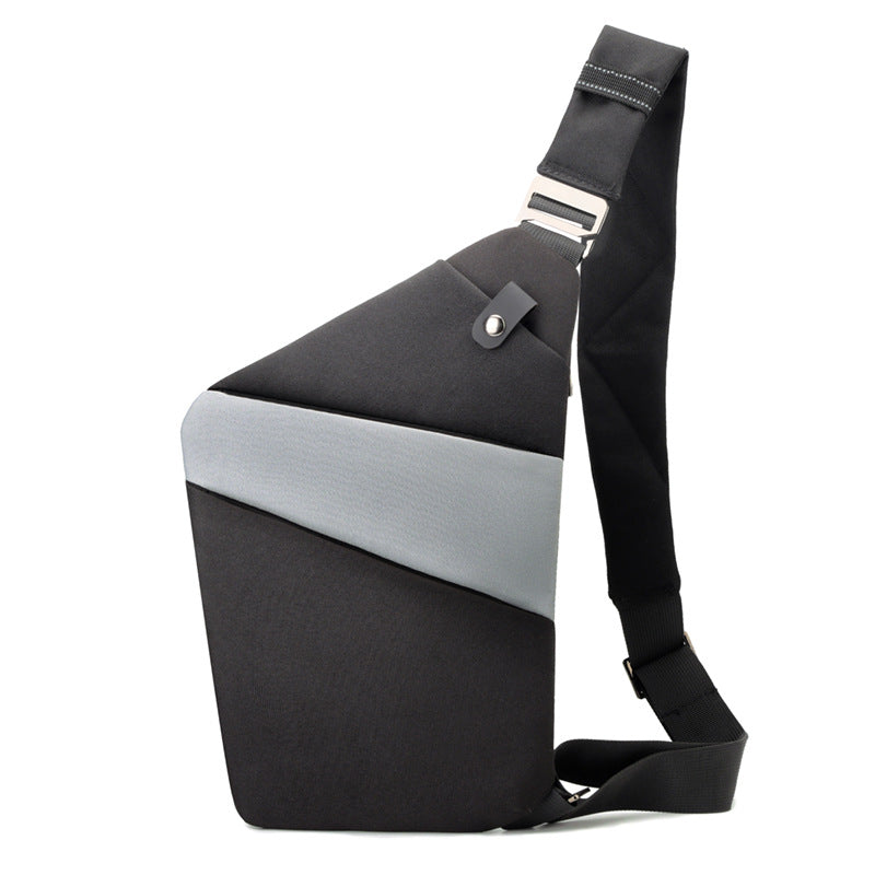 Crossbody-väska med stöldskyddande rese-design