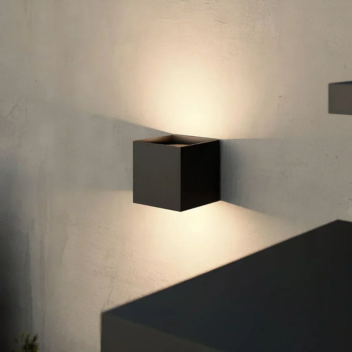 Vägglampa Svart Aluminium Justerbar Kub LED