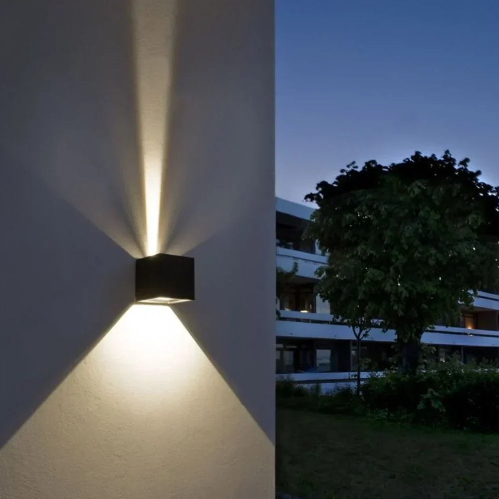Vägglampa Svart Aluminium Justerbar Kub LED